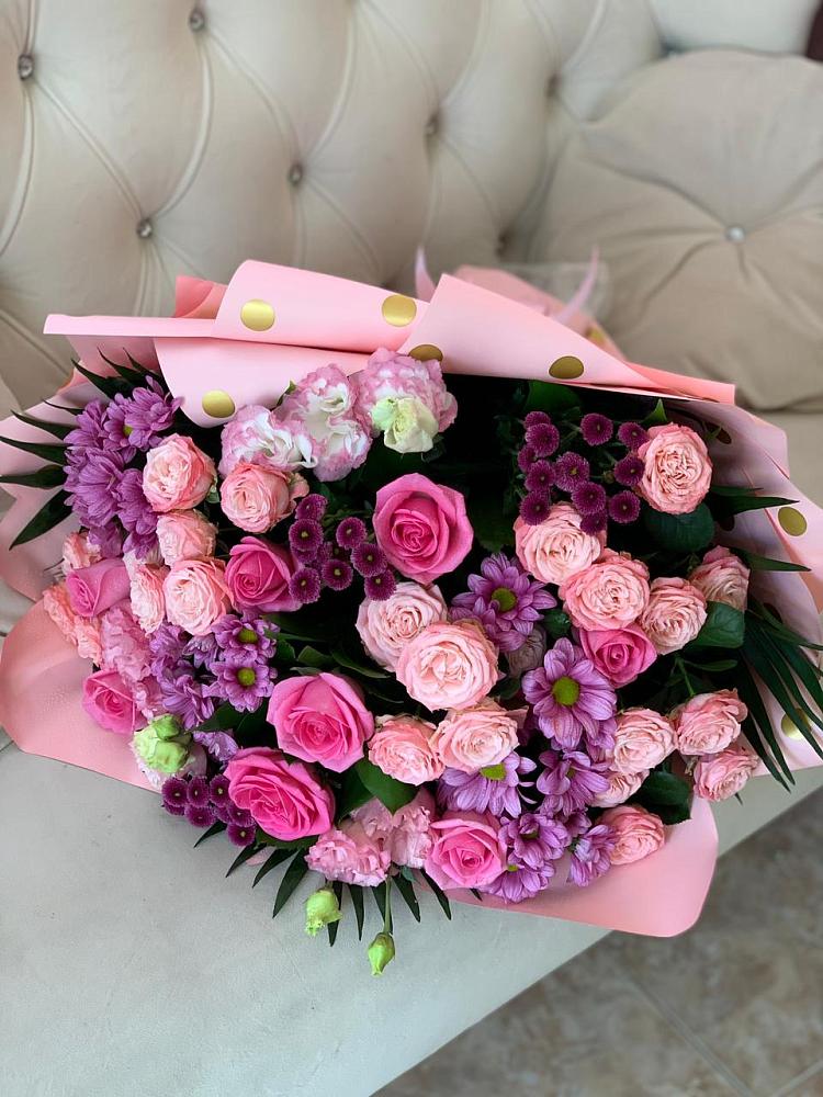 Букет цветов из: Хризантемы, Розы и Лизиантусы в Сокольники