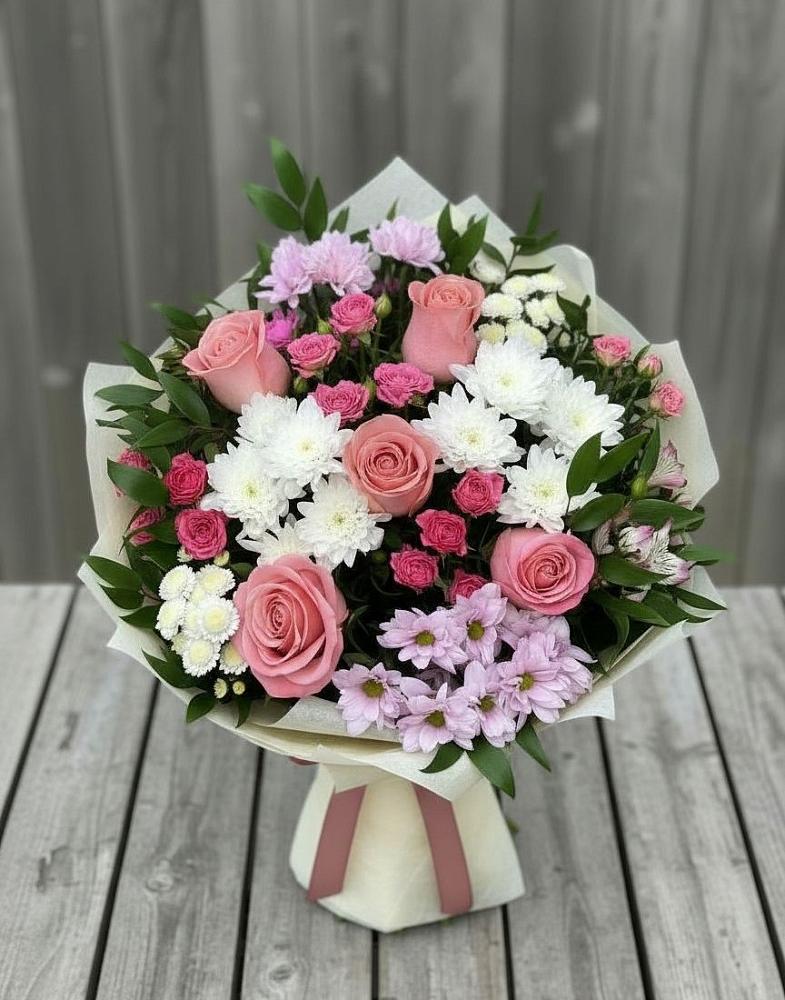 Букет цветов из: Альстромерии, Гвоздики, Розы и Хризантемы в Сокольники