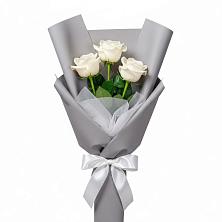Букет 3 белые розы в Сокольники