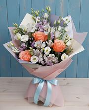 Букет цветов из:  Лизиантусы, Розы, Альстромерии и Гипсофила в Сокольники