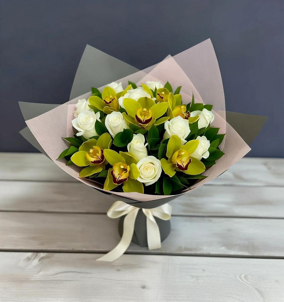 Букет цветов из: Орхидеи и Розы в Сокольники