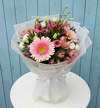 Букет цветов из:  Герберы, Альстромерии и Лизиантусы в Сокольники