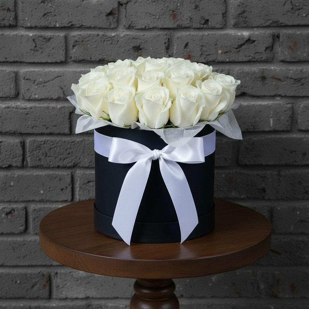 Цветочная композиция из Розы в шляпной коробке в Сокольники