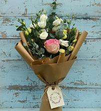 Букет цветов из:  Розы и Лизиантусы в Сокольники